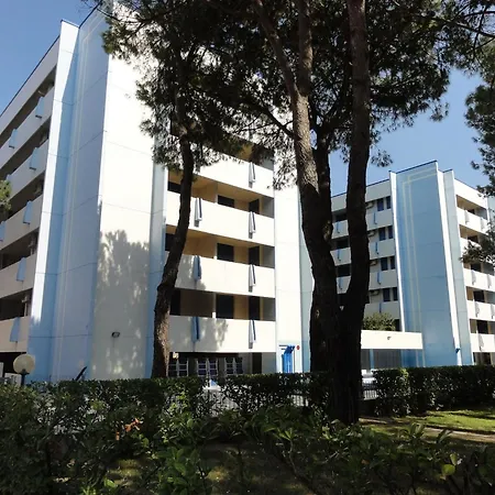 Stylish Flat With Pool Access Bibione