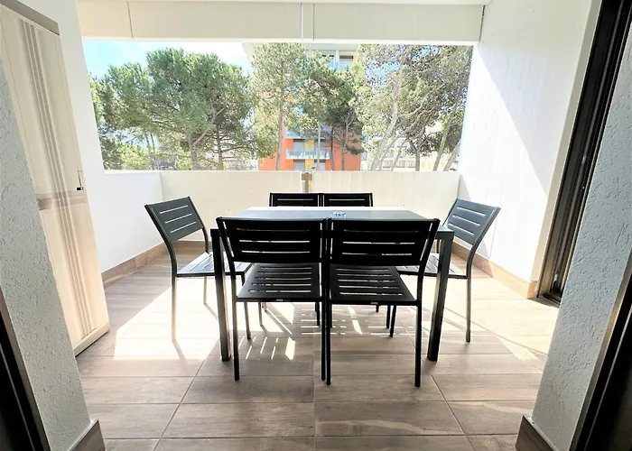 Appartement Stylish Flat With Pool Access *