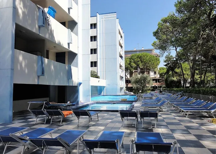 Appartement Stylish Flat With Pool Access